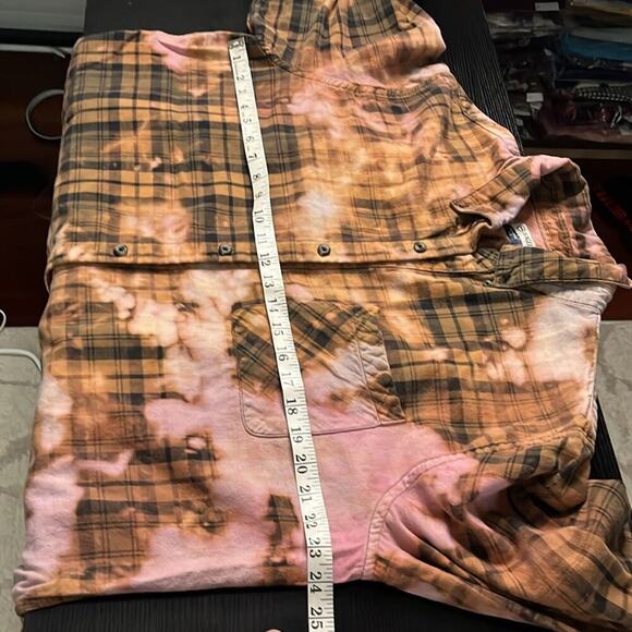 Reworked/upcycled flannel shirt - Picture 7 of 7